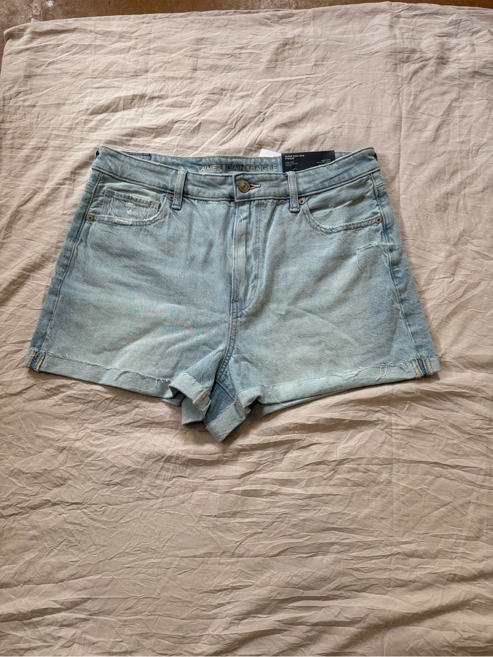 American Eagle Mom Shorts super high-rise strigid